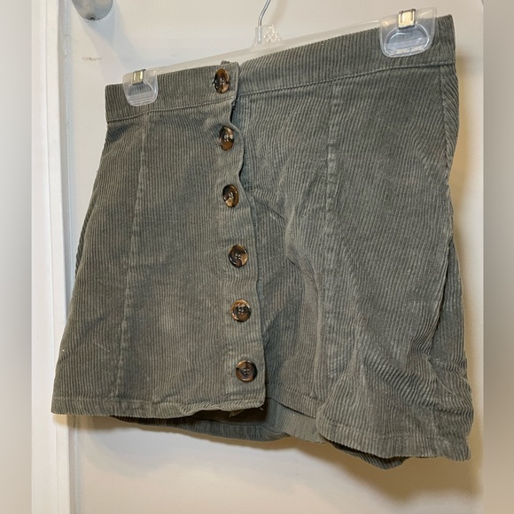 Olive green corduroy button up skirt - Picture 1 of 2
